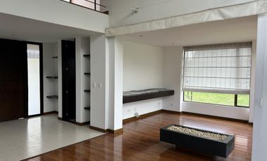 casa en arriendo en cota. Cod A4655