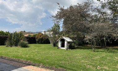 casa en arriendo en cota. Cod A4655