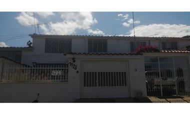 VENDO CASA DE 5 HABITACIONES EN LOS PINOS REA 190MTS