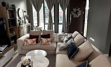 Rumah Modern 2 Lantai bertema Resort The Avani BSD City Serpong Tangerang - Dekat Tol Serbaraja & Stasiun Cisauk