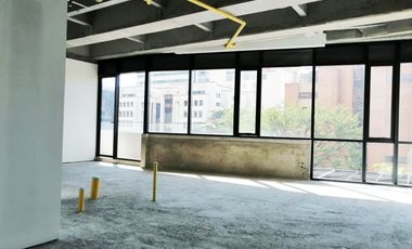 PR14181 OFICINA EN VENTA SECTOR POBLADO