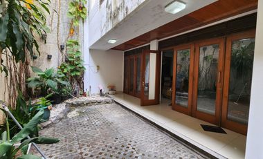 Disewa Rumah Jl. Minangkabau, Jakarta Selatan, Cocok Untuk Kantor/ Usaha