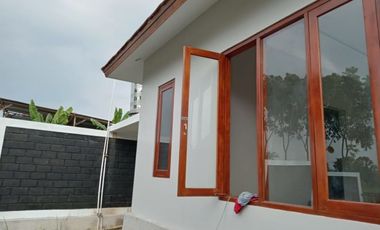 UNIT TERAKHIR!RUMAH ETNIK MINIMLIS DEKAT ABAYAGIRI DENGAN VIEW SAWAH DAN GUNUNG 600 JUTAAN
