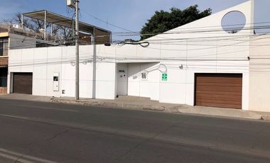 CASA CENTRICA IDEAL PARA INVERSION Y NEGOCIO. COLONIA CENTRO