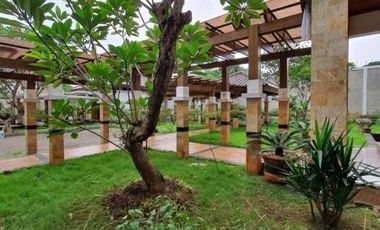 DIJUAL RUMAH LUAS di Jl JANGKRIK / JAGAKARSA, JAKSEL