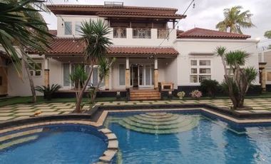 DIJUAL RUMAH LUAS di Jl JANGKRIK / JAGAKARSA, JAKSEL