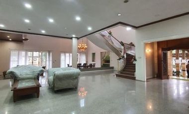 DIJUAL RUMAH LUAS di Jl JANGKRIK / JAGAKARSA, JAKSEL