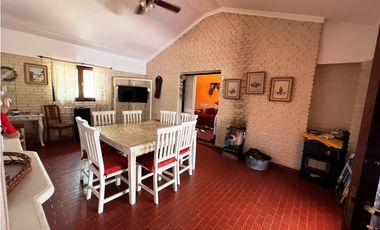 ALQUILER TEMPORARIO, VILLA CARLOS PAZ, PLAYAS DE ORO, PARA 5 PERSONAS
