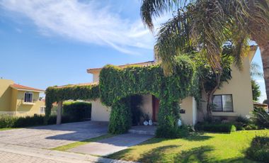 Casa en Venta en El Álamo Country Club en Celaya Gto.