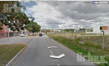 VENTA DE TERRENO EN EXCELENTE  UBICACION COMERCIAL EN LA AV. LAZARO CARDENAS, CAMPECHE