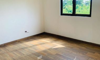 Imponente Casa en venta con vista al pico de Orizaba y Jardín- Coatepec, Ver.