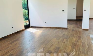 Imponente Casa en venta con vista al pico de Orizaba y Jardín- Coatepec, Ver.