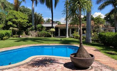Casa en Privada en Palmira Tinguindin Cuernavaca - CRB-891-Cp