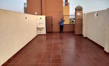 VENTA DE DEPARTAMENTO MONOAMBIENTE EN PLENO CENTRO DE MONTE GRANDE - 44 M² CON POSIBILIDAD DE DIVIDIR