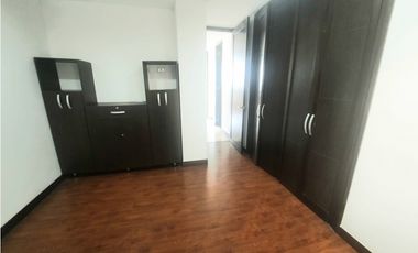 Venta de moderno apartamento en Sabaneta, sector Aves Maria.