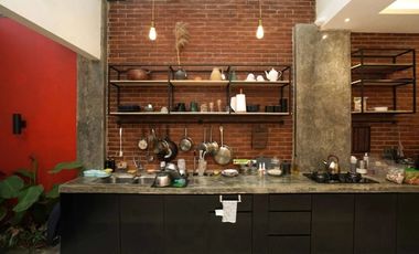 Rumah 2 lantai full furnish di pamulang barat