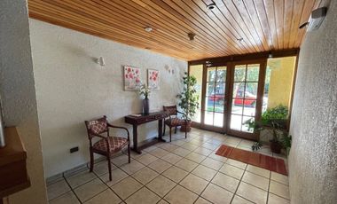 Amplio departamento en venta en calle Phillippi