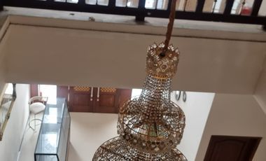 Jual Rumah Mewah Klasik Pepelegi Indah