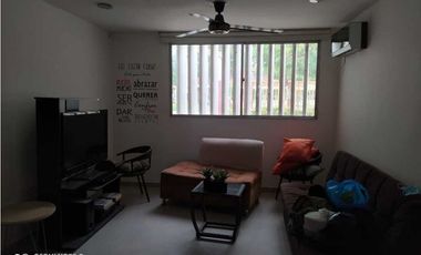 VENTA DE CASA EN CONJUNTO CERRADO EN LA CASTELLANA