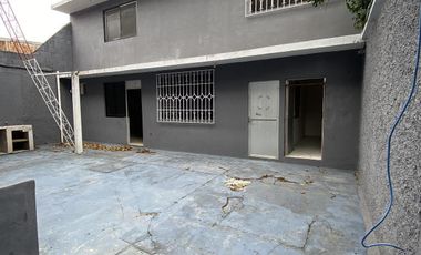Venta de Casa de 2 niveles y 3 recámaras en Prol. Miguel Hidalgo, Col. Benito Juárez Norte, Coatzacoalcos, Ver.
