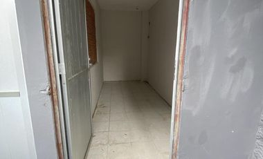 Venta de Casa de 2 niveles y 3 recámaras en Prol. Miguel Hidalgo, Col. Benito Juárez Norte, Coatzacoalcos, Ver.