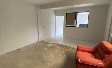Venta de Casa de 2 niveles y 3 recámaras en Prol. Miguel Hidalgo, Col. Benito Juárez Norte, Coatzacoalcos, Ver.