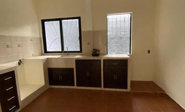 Venta de Casa de 2 niveles y 3 recámaras en Prol. Miguel Hidalgo, Col. Benito Juárez Norte, Coatzacoalcos, Ver.