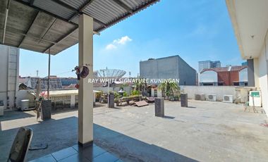 Rumah Kost 3 Lantai di Lokasi Strategis Cempaka Putih