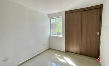 apartamento en venta en la floresta. Cod V4957