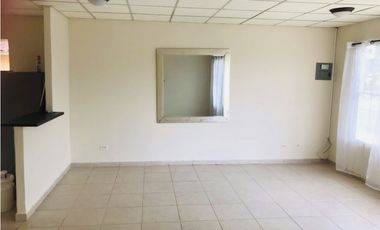 ALQUILER DE CASA EN VILLAS DE MONTELIMAR CHORRERA