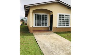 ALQUILER DE CASA EN VILLAS DE MONTELIMAR CHORRERA