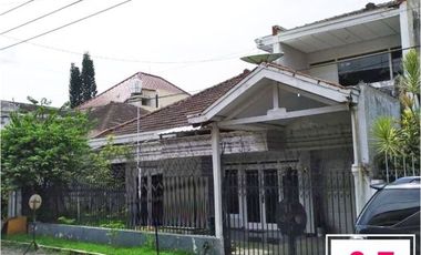 Rumah 2 Lantai Luas 213 di Dieng Unmer kota Malang