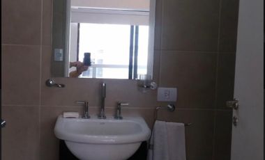 EXCELENTE DEPTO 2 AMBIENTES CON DOBLE COCHERA