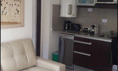 EXCELENTE DEPTO 2 AMBIENTES CON DOBLE COCHERA