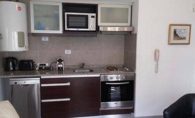 EXCELENTE DEPTO 2 AMBIENTES CON DOBLE COCHERA
