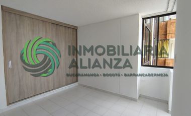 apartamento en arriendo en la floresta. Cod A17326