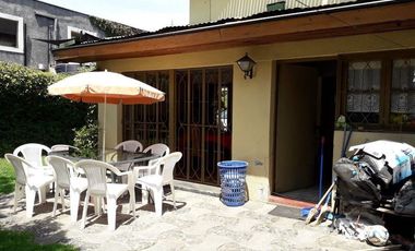 Casa en Arriendo en Casa HABITACIONAL con POTENCIAL COMERCIAL para REMODELAR