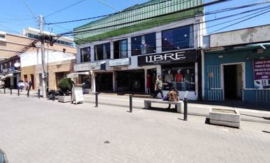 GRAN  GALERIA DE LOCALES COMERCIALES PLENO CENTRO CORONEL