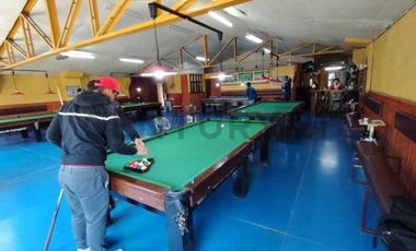 GRAN  GALERIA DE LOCALES COMERCIALES PLENO CENTRO CORONEL