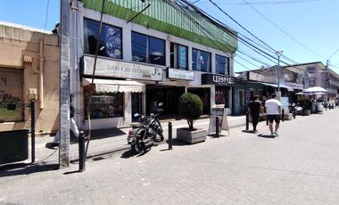GRAN  GALERIA DE LOCALES COMERCIALES PLENO CENTRO CORONEL