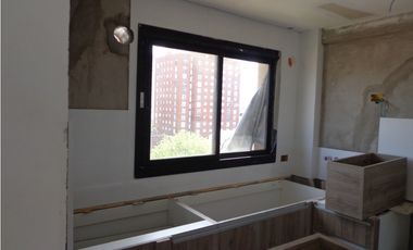 Depto. 2 amb a estrenar en Chauvin. Piso alto