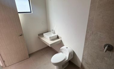 CASA EN RENTA AMUEBLADA O SIN AMUEBLAR PUERTA NATURA SLP