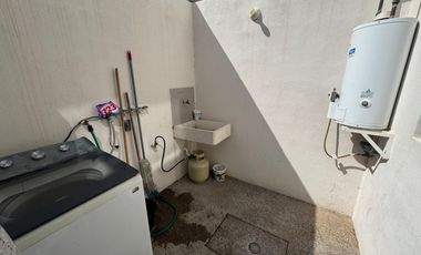 CASA EN RENTA AMUEBLADA O SIN AMUEBLAR PUERTA NATURA SLP