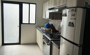 CASA EN RENTA AMUEBLADA O SIN AMUEBLAR PUERTA NATURA SLP