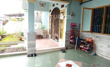 Rumah Strategis & Nyaman Di Jatiwaringin Pondok Gede Bekasi S9070