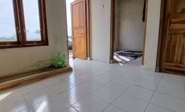 RUMAH CANTIK PALING LARIS DI TEPI JALAN RAYA SECANG