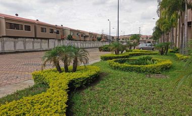 Departamento de venta en La Romareda, planta baja, ave Narcisa de Jesús.