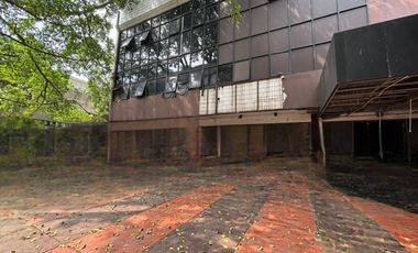 Dijual gedung di Kemang