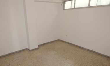 edificio en venta en el golf. Cod V86052