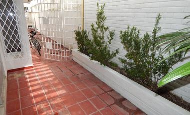 edificio en venta en el golf. Cod V86052